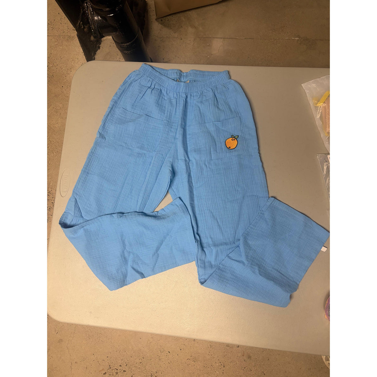 CARLIJNQ - Muslin Chino Pull Ons With Pockets and Embroidery - Size 12-14 Years (164) - FITS LIKE 10-12 (Copy)