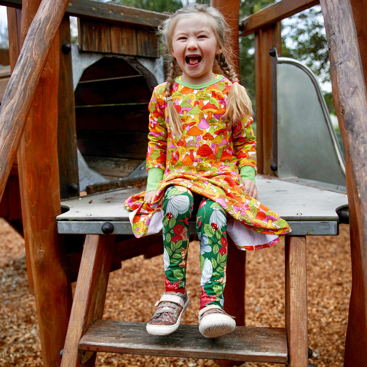 Life of Butterfly Leggings - 1 Left Size 12 years-Uddevalla Barn-Modern Rascals