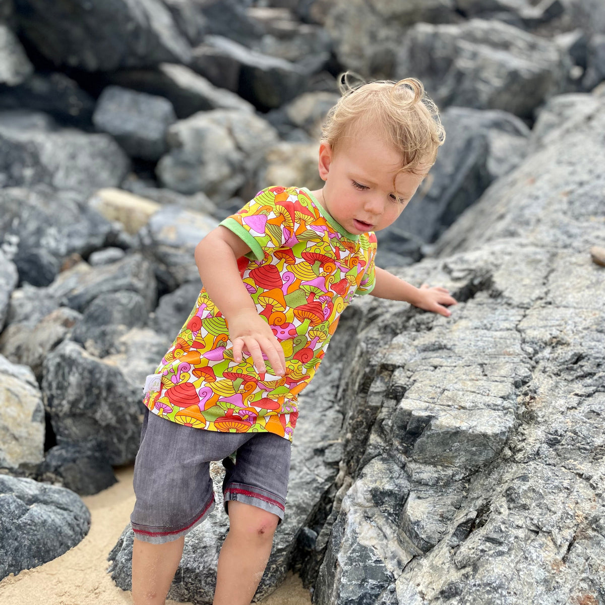 Mushroom Treasures Short Sleeve Shirt - 2 Left Size 3-4 & 12 years-Uddevalla Barn-Modern Rascals