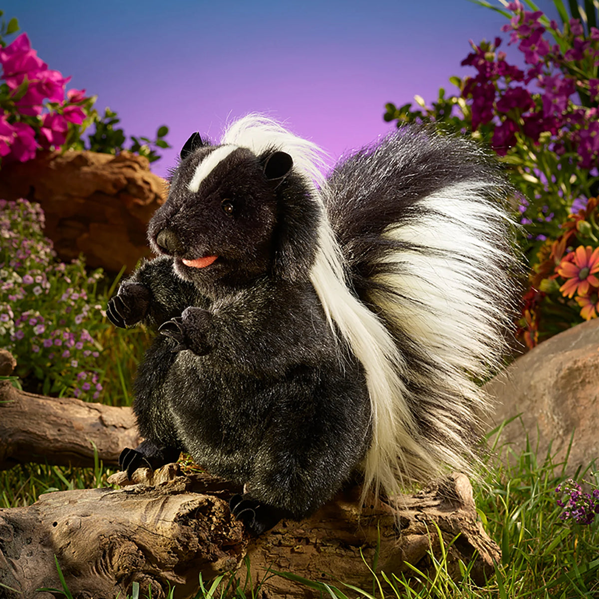 Standing Skunk Puppet-Folkmanis Puppets-Modern Rascals