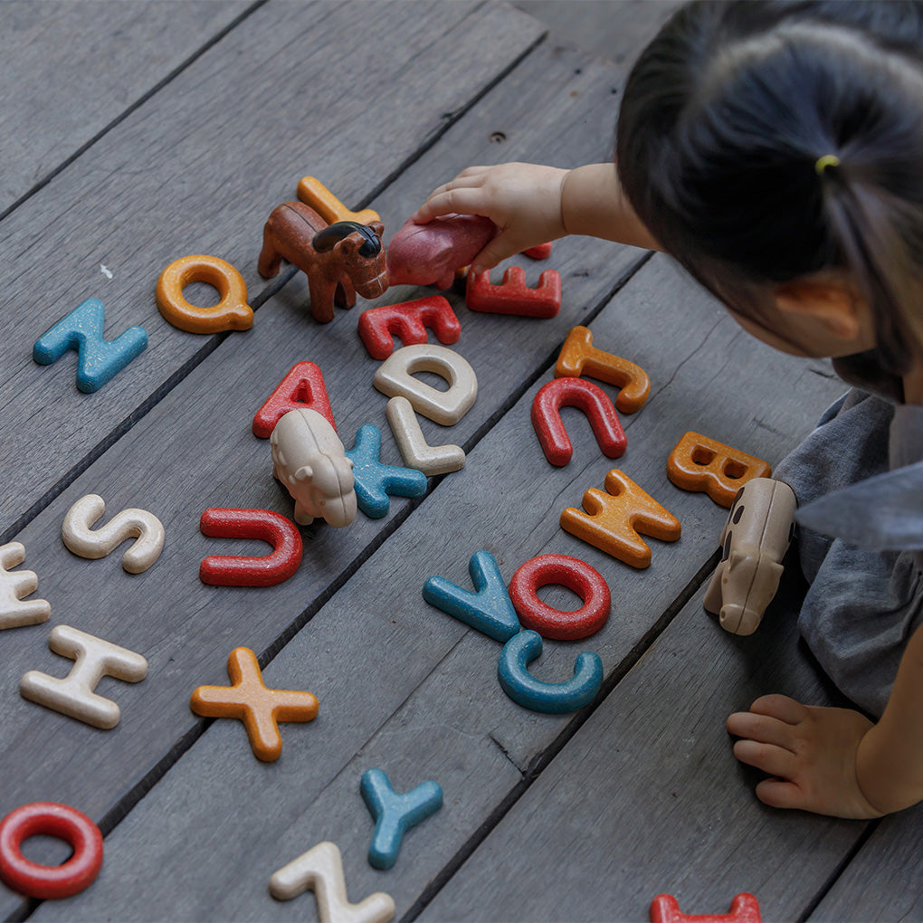 Upper Case English Alphabet-PlanToys-Modern Rascals